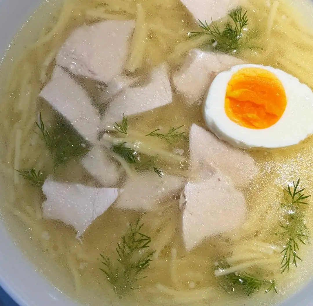 Sopa de pollo