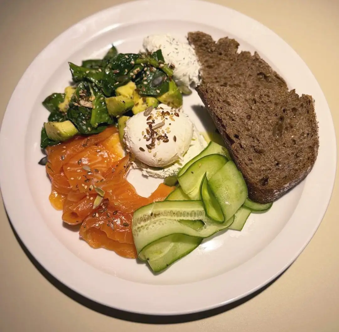 Combo desayuno con salmón